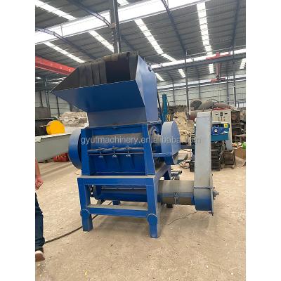 China Wood Chips Hammer Mill / Coconut Husk Crusher Machine 1500KG Weight Capacity Limitation for sale