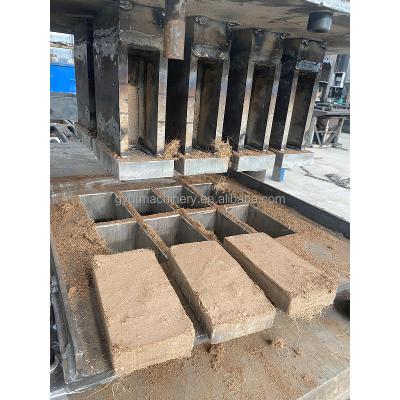 China 650g Cocopeat Block Press Machine with Customized Coir Pitch Hydraulic Block Compress for sale