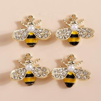 China Luxury Crystal Queen Bee Earrings Necklace Jewelry Animal Pendant 4pcs/bag 14*18mm Durable Design Rhinestone Bracelets for sale