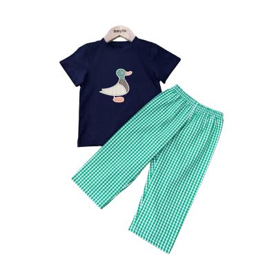 China Fashion\Comfortable\Durable Kids Boutique Clothing Baby Boy Woven Navy Cotton Sets Cute Embroidery Dog And Car Baby Boy Dress Sets for sale