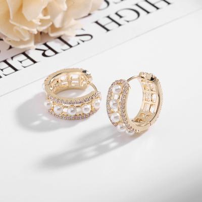 China Women Non Allergic Gold Plated Pearl Zircon Decoration Huggie Circle Earring Stud Earrings for sale