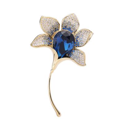 China Luxury Handmade Crystal Zircon Rhinestone Lily Flower Brooches Women Pin Brooch Fashion Jewelry Brooches Large for sale