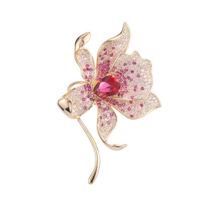 China Fashionable Luxury Elegant Handmade Women Large Crystal Zircon Lily Flower Shape Pin Brooches Pin Brooches for sale