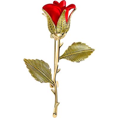 China Safety Pin Brooch Fashion Elegant Handmade Gold Plated Metal Rose Flower Bouquet Brooch Red for sale