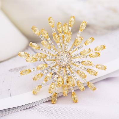 China European Initial Brooch Pin Brooch Wholesale Supplier Ladies Fashion Luxury Zircon Scarf Hijab Brooch for sale