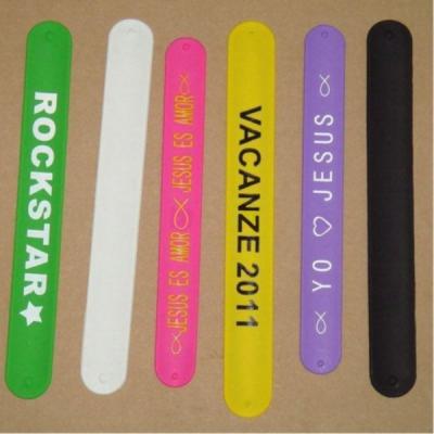 China Casting Embossed 2.0mm Custom Silicone Slap Bracelets for sale