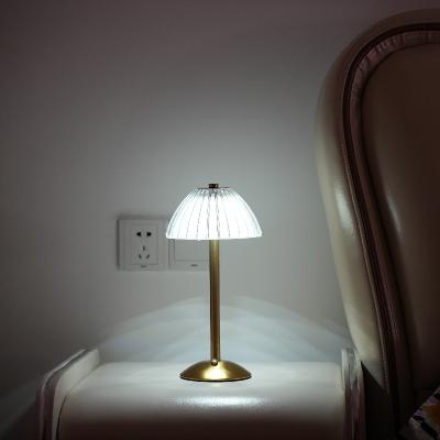 China Nordic Modern Luxury Dimmable Modern Desk Lamp USB Rechargeable Wireless Bedside Led Table Lamps European Style for sale