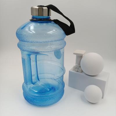 China Sustainable Size Can Be Customized Durable Plastic Bucket Shape Water Bottle for sale