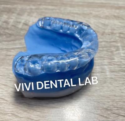 China Protector bucal dental confortable y semi-duro con férula térmica acrílica sensible en venta