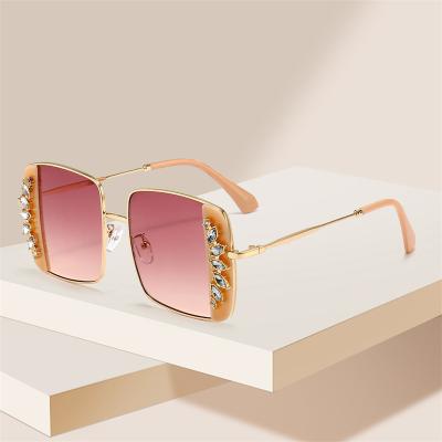 China Square Square Sunglasses Metallic Patterned Diamond Inlaid Womens Glasses Fashion Personalized UV Sunglasses for sale