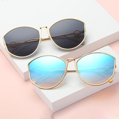 China Factory direct supply round metal frame sunglasses fashion irregular glass fashion in china cavity leg sunglasses for sale