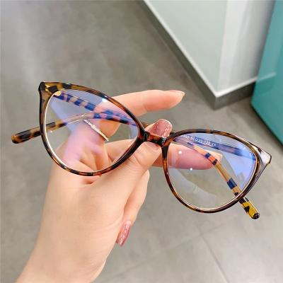 China For Retro Reading Glass Manufacturer Professional Fashion Flat Mirror Cats Eye Frames Anti Blue Light Glasses Glasses Frame for sale