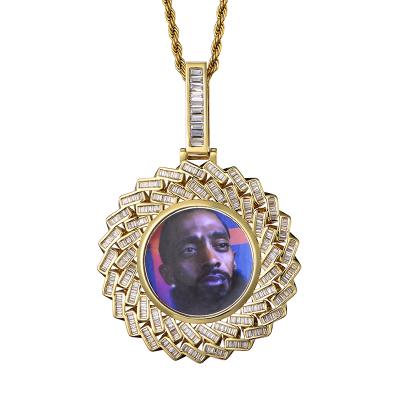 China Newest Custom Hiphop Circle Photo Memory Necklace Pendants For Men Fashion Hip Hop Frame Jewelry for sale