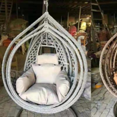 China Modern Rattan Bubble Egg Hanging Chair For Bedrooms for sale