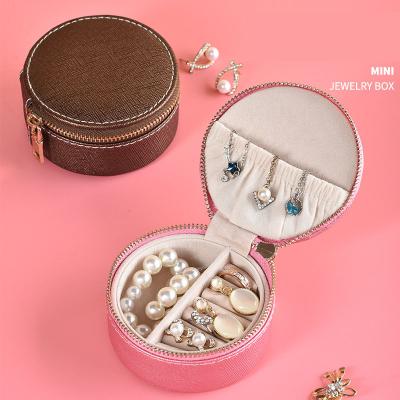 China Custom Logo Leather Jewelry Earing Case Portable Small Velvet Case Travel Organizer Faux Leather Jewelry Box for sale