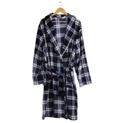 China QUICK DRY Bathrobe Pajamas Suits Male Nightgowns Bathrobe After Bath Printed Plaid Flannel Fleece Sleepwear for sale