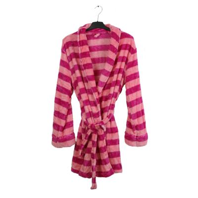 China Beautiful Knee Length Flannel Fleece Pajamas Super Warm Bath Long Robe QUICK DRY Striped Warm Sleepwear Wowen Robe for sale