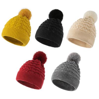 China Women's Winter COMMON Beanie Hat Pompom With Warm Thick Slouchy Snow Knit Skull Ski Cap for sale