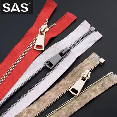 China Automatic Lock SAS Customized Zippers Long Chain Logo Slider Color Fashionable Metal Wholesale Size Clothing Accessories for sale