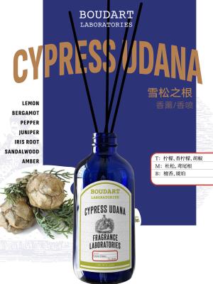 중국 OEM CYPRESS UDANA Reed Diffuser 천연 유리 병 에센셜 오일 아로마 라탄 스틱 판매용