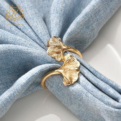 中国 Ginkgo Leaf Napkin Ring Gold Leaf Napkin Buckle Home Table Wedding Decoration Christmas Gift 販売のため