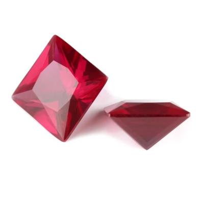 Cina Princess Square Cut Rubino sintetico 5# Corindone Pietra preziosa Moissanite per anelli di fidanzamento in vendita