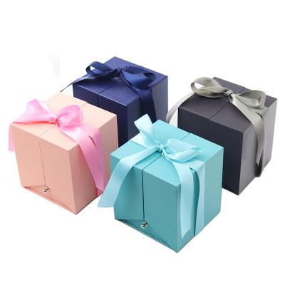 China Kundenspezifische Papierschmuckkästchen Valentine Day Jewelry Box Tanabata 3inch 0.037kg zu verkaufen