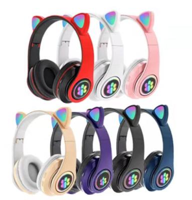 China Cat Ear Earphones With Microphones Hot Cute Waterproof Gaming Headphones Wireless Headphones Game Accessories for sale