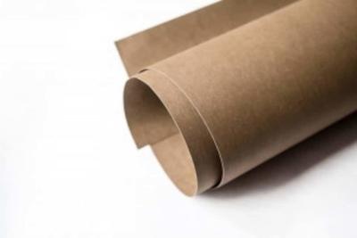 China Size Customized Brown Kraft Packing Paper Roll Lightweight Moisture Proof for sale