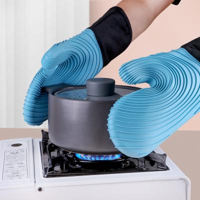 China Gujia OEM Baking Heat Resistant Custom Kitchen Cooking BBQ Grilling Microwave Heat Resistant Silicone Oven Gloves Mitt for sale