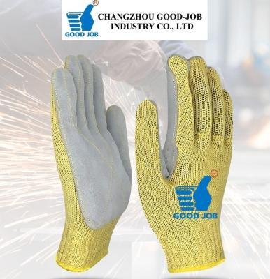 Cina La lama della fibra del Kevlar Aramid rinforza gli anti guanti tagliati ignifugi in vendita