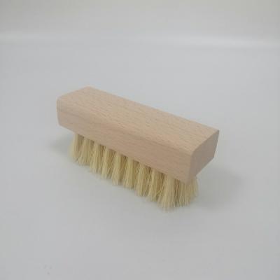 China Natural Nail Brush Beech Nail Brush Nail Polish Nail Brush Natural Cleaning Wood Manicure for sale