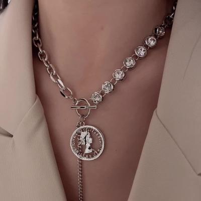 China New Trendy Luxury Stainless Chain Necklace Fashion Women Head Jewelry Silver Plated Crystal Necklaces for sale