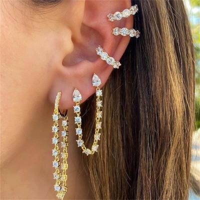 China Long Chain Clip Crystal Small Butterfly Earring Ethnic Ladies Tassel Earrings Croos Jewelry Gold Earring Set for sale