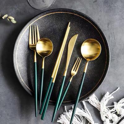 China Sustainable Manufacturer Knife Fork Cutlery Set For Theme Reataurant High Quality Durable Plating Gold With Hand Gold Green Flatware for sale