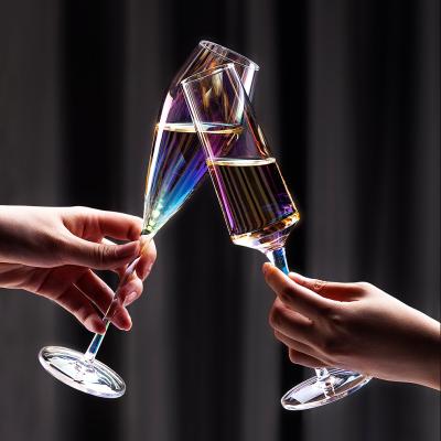 China Luxuy New Arrival Wholesale Modern Classic Crystal Champagne Flutes For Wedding OEM Logo Glass Drinkng Ware Personalize Champagne Glass Goblet for sale