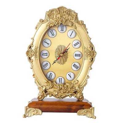 China Custom-made small table clock style table clock home decoration traditional European luxury palace clock for sale