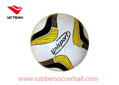 China Butyl bladder Laminated Size 5 Soccer Ball / seamless football for sale