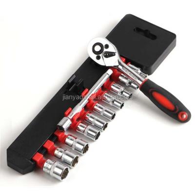 China 12pcs Chrome-vanadium Steel Ratchet Wrench Socket Wrench Set 1/4