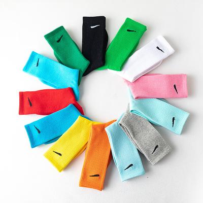 China Factory Promotion Antibacterial Custom Logo Design Plain Solid Color Wholesale Casual Basketball With Multiple Colors To Choose Sports Socks for sale