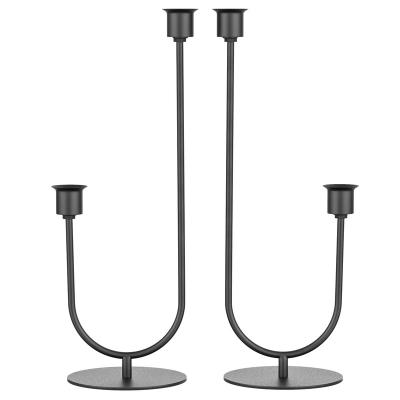 China Hot Selling Novelty Wedding Candelabra Centerpieces Iron Black Twisted Candlestick Holders Metal Candle Holder for sale