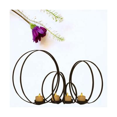 China Wholesale Metal Ring Iron Moon Shape Modern Novelty Modern Design Tea Light Candle Holder Votive Holder Set for sale