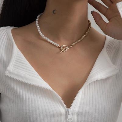 China Romantic Special-shaped Splicing Chain OT Pearl Necklace Clavicle Buckle Simple Retro Female Necklace Accessories for sale