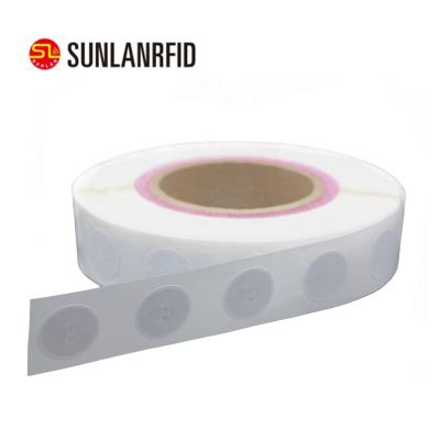 China Free Sample Read/Write 13.56MHz NFC Roll RFID Sticker Label NTAG215 / NTAG216 RFID Wet Inlay for sale