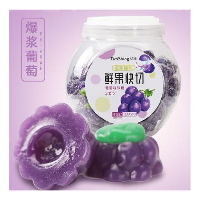 China 3D Natural JUICY GUMMY GRAPE SHAPED SOLID CANDY WITH JAM FILLED for sale