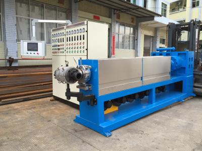 China Dual Color Dual Layer Electric Wire Cable Sheathing Machine High Speed Extrusion for sale