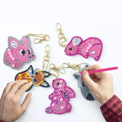 China Eco-Friendly DIY Diamond Animals Shape Double Side Resin Sequins Painting Key Set 2021 New Product Chain Gifts for sale