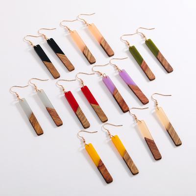 China Newest Women's Vintage Resin Earrings Long Bar Earrings FASHIONABLE Wholesale Wooden Geometric Drop Earrings For Girls for sale