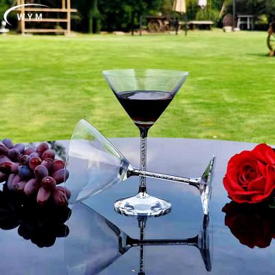 China Isn't the latest design goblet factory wholesale champagne glass customizable crystal diamond cocktail glass for sale