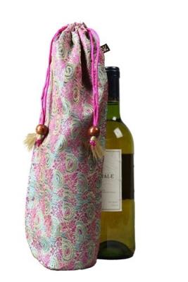 China Handled Fabric Reusable Wine Bottle Gift Bags , Offset Printing Drawstring Pouch for sale